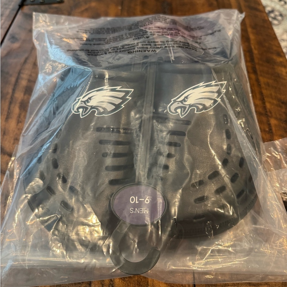 Foco Philadelphia Eagles Solid Clogs - Picture 5 of 7